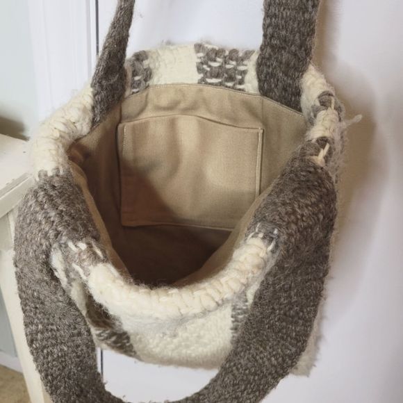 Wool Knit Tote Bag w/cargo Liner - Picture 6 of 9